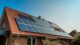 https://www.viviendasaludable.es/wp-content/uploads/2021/09/Paneles-Solares-en-casa.jpg